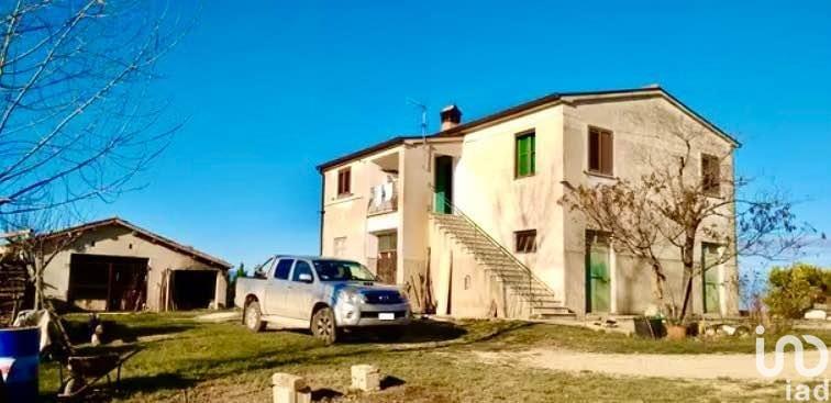Villa in vendita a Bellante