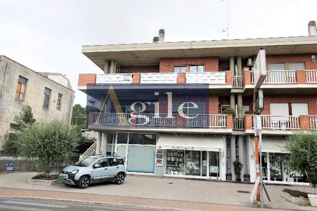 Wohnung in {3}, Viale De Gasperi 225 - Foto 1