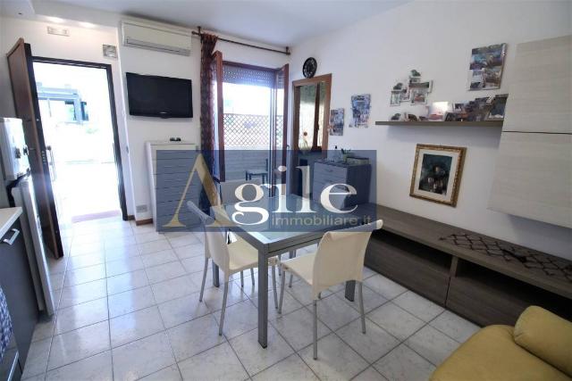 2-room flat in {3}, Piazza Caduti di Nassirya - Photo 1