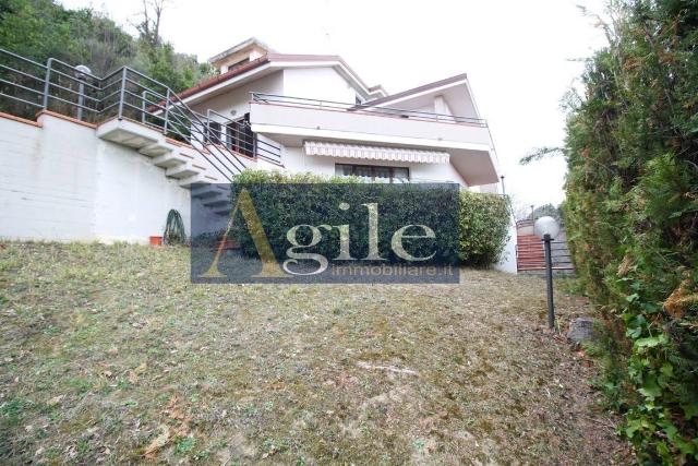 Detached house in {3}, Via Umberto Giordano 3 - Photo 1