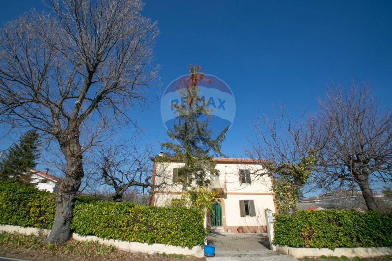 Casa indipendente in vendita a Civitaquana