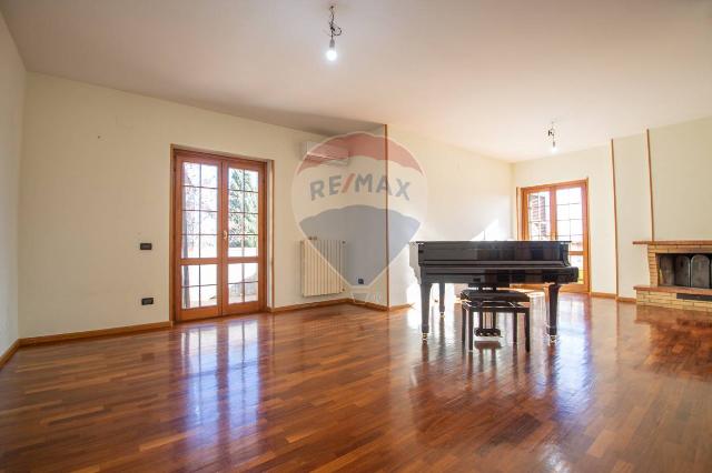 main gallery real estate image