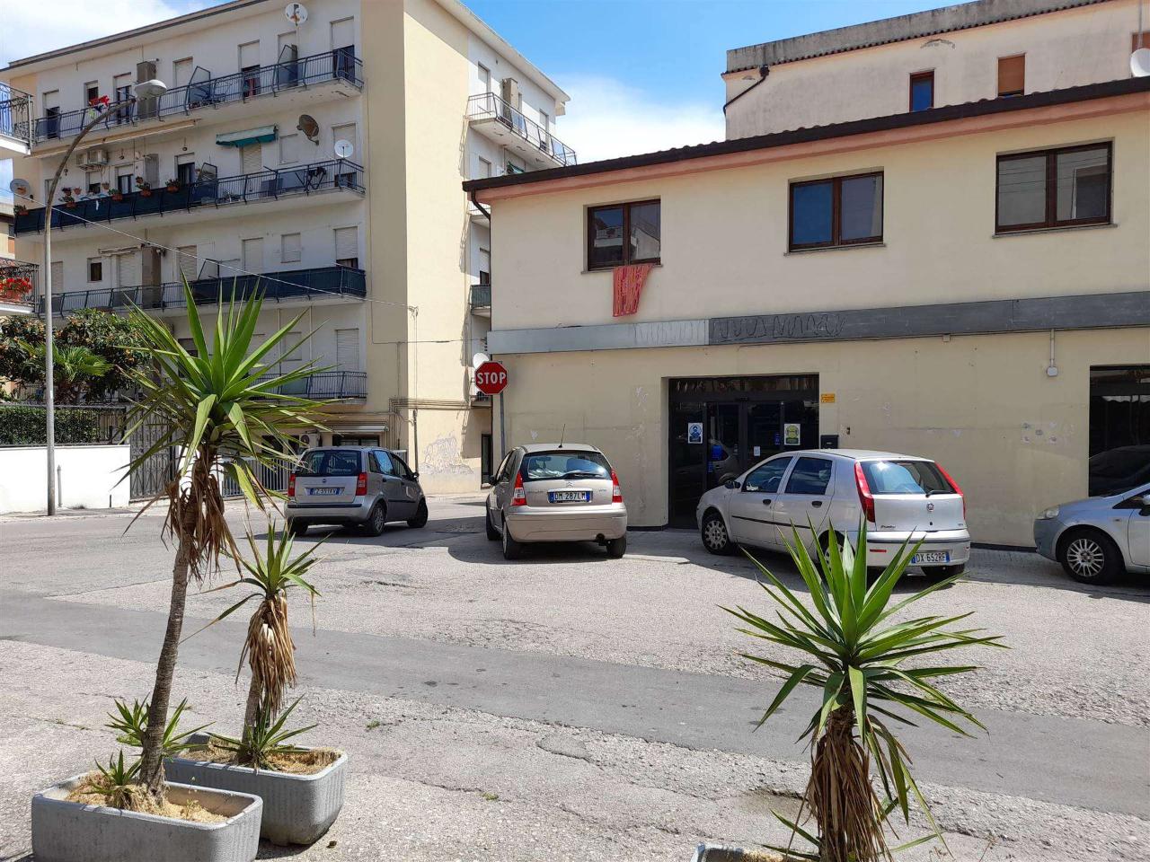 Negozio in , Vasto, {3} - Foto 2