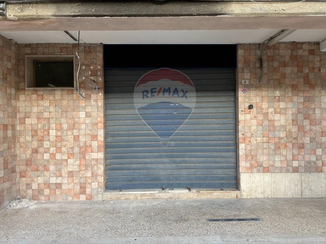 Negozio in Via Giarre 8, Siracusa - Foto 1