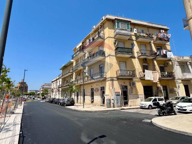 3-room flat in Via Pasubio 3, Siracusa - Photo 1