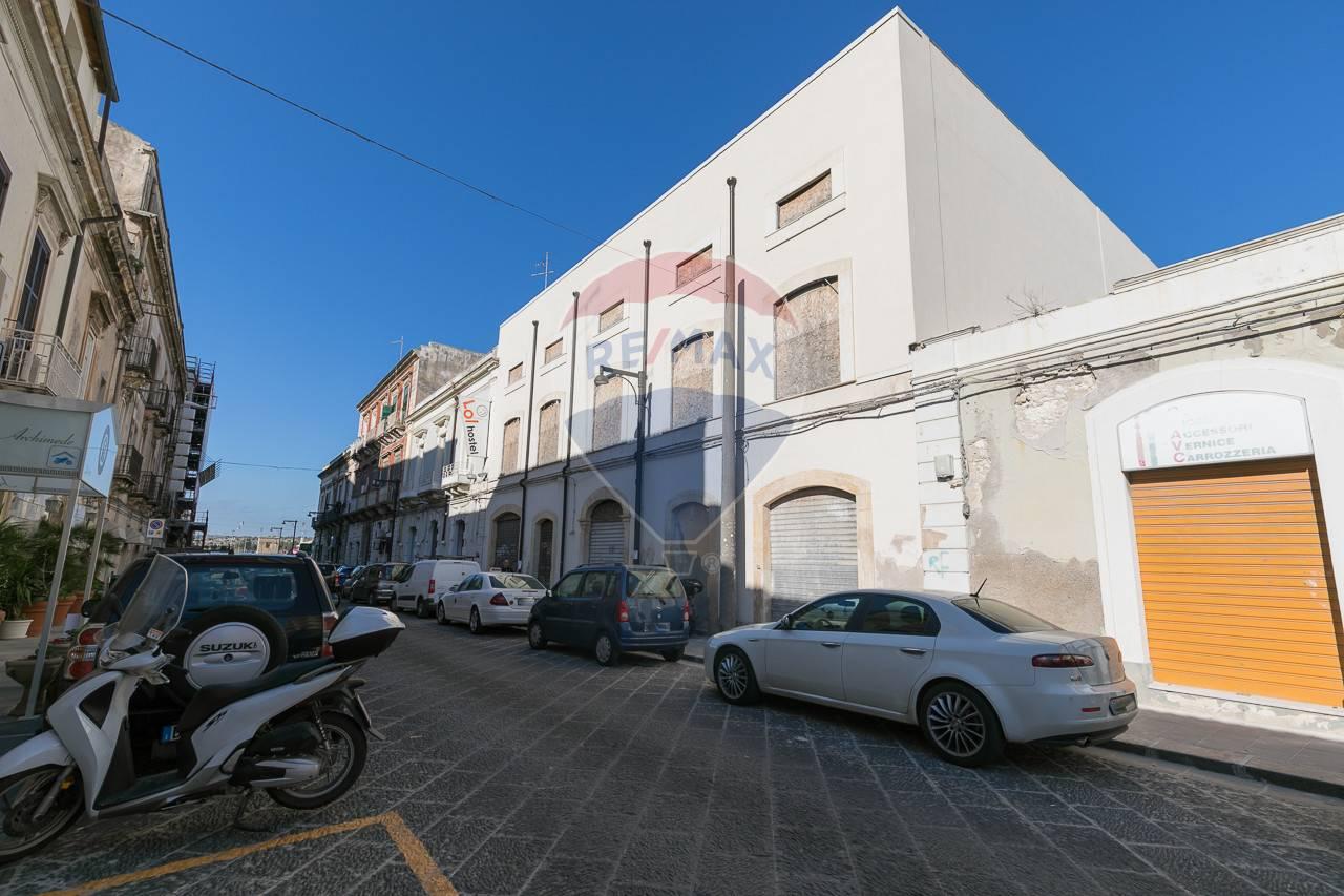 Negozio in Via Francesco Crispi, Siracusa, {3} - Foto 1