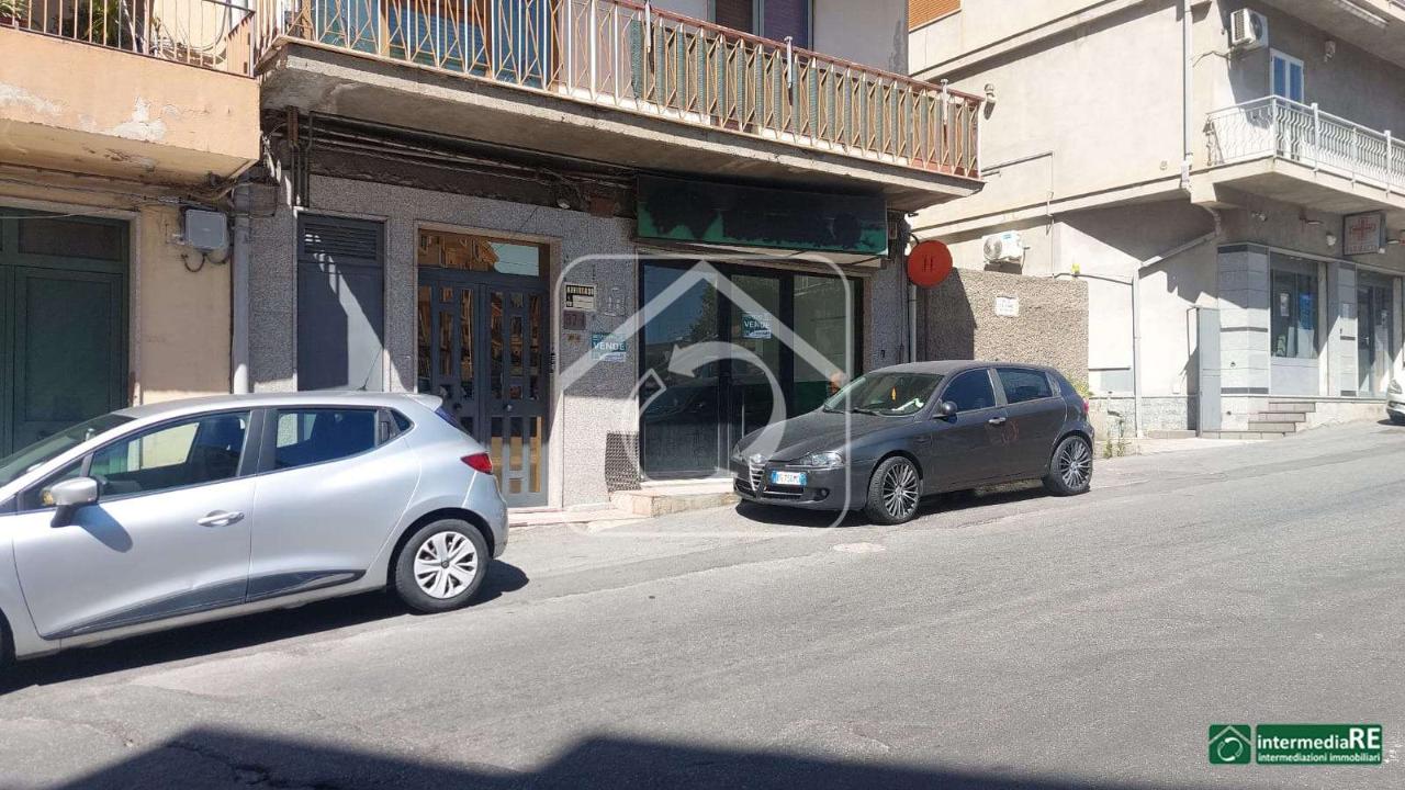 Negozio in Via Reggio Modena 37/d, Reggio Calabria, {3} - Foto 2