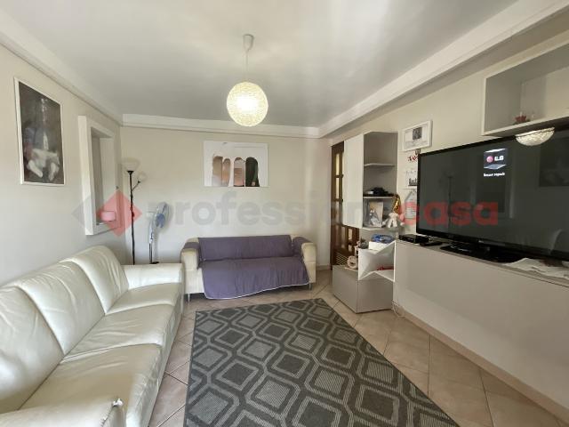 Apartament in Via Nazionale, Pinerolo - Photo 1