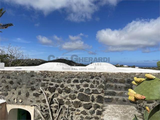 Country house or cottage, Pantelleria - Photo 1