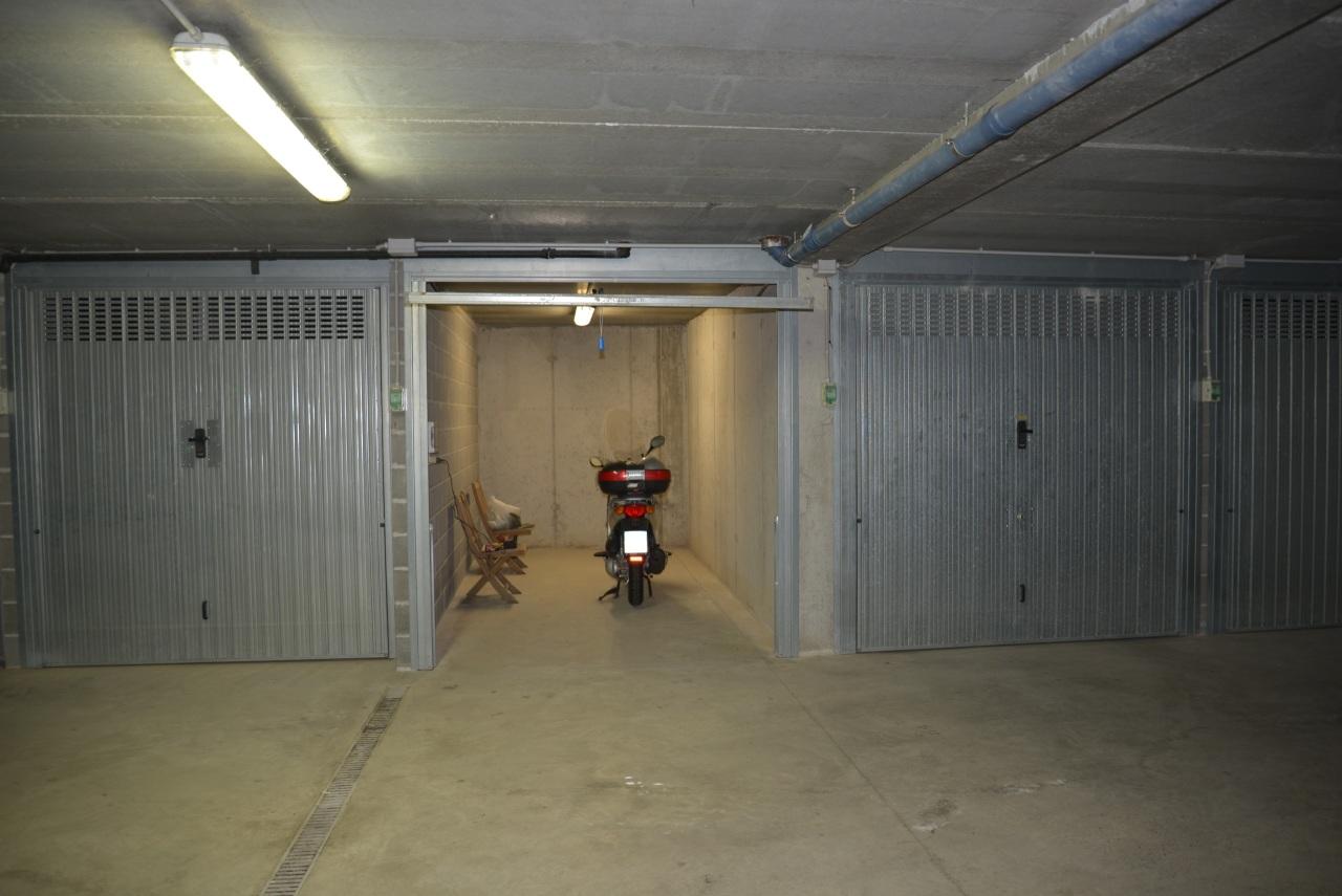 Parcheggio chiuso in Via Aurelia, Vado Ligure - Foto 1