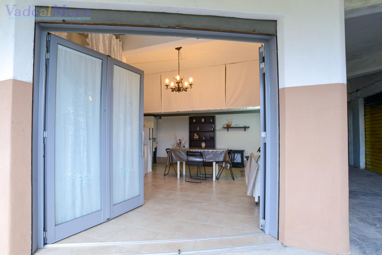 Parcheggio chiuso in Via Don Cesare Queirolo 1, Vado Ligure - Foto 1