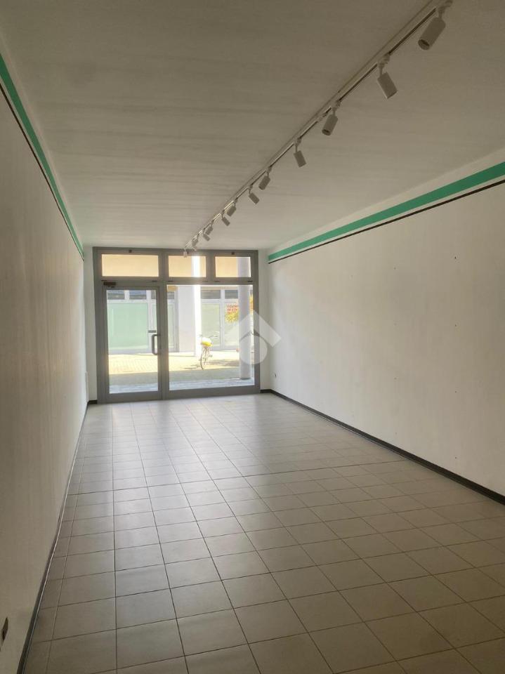 Negozio in Via Italo Focherini 18, Sorbolo Mezzani, {3} - Foto 2