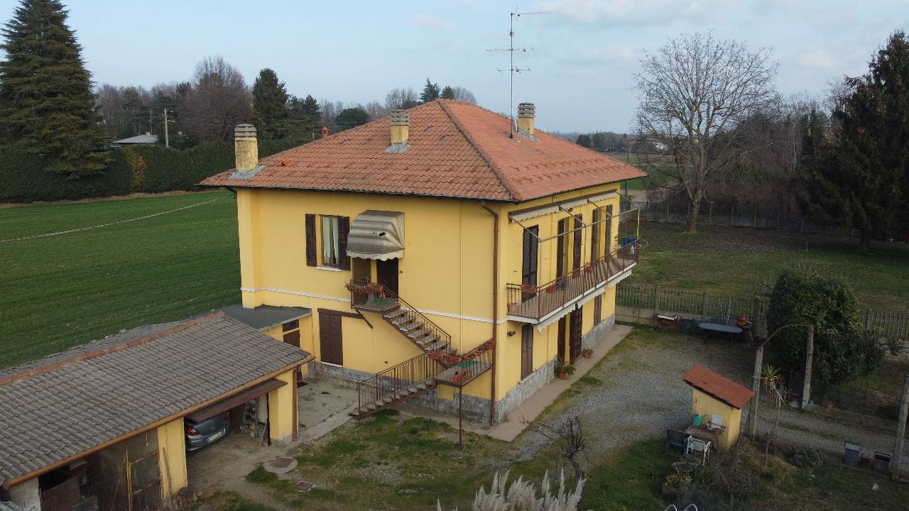 Villa unifamiliare in vendita a Lomazzo