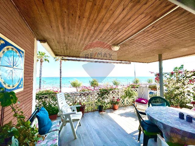 Penthouse in Viale Circe 128, Terracina - Photo 1