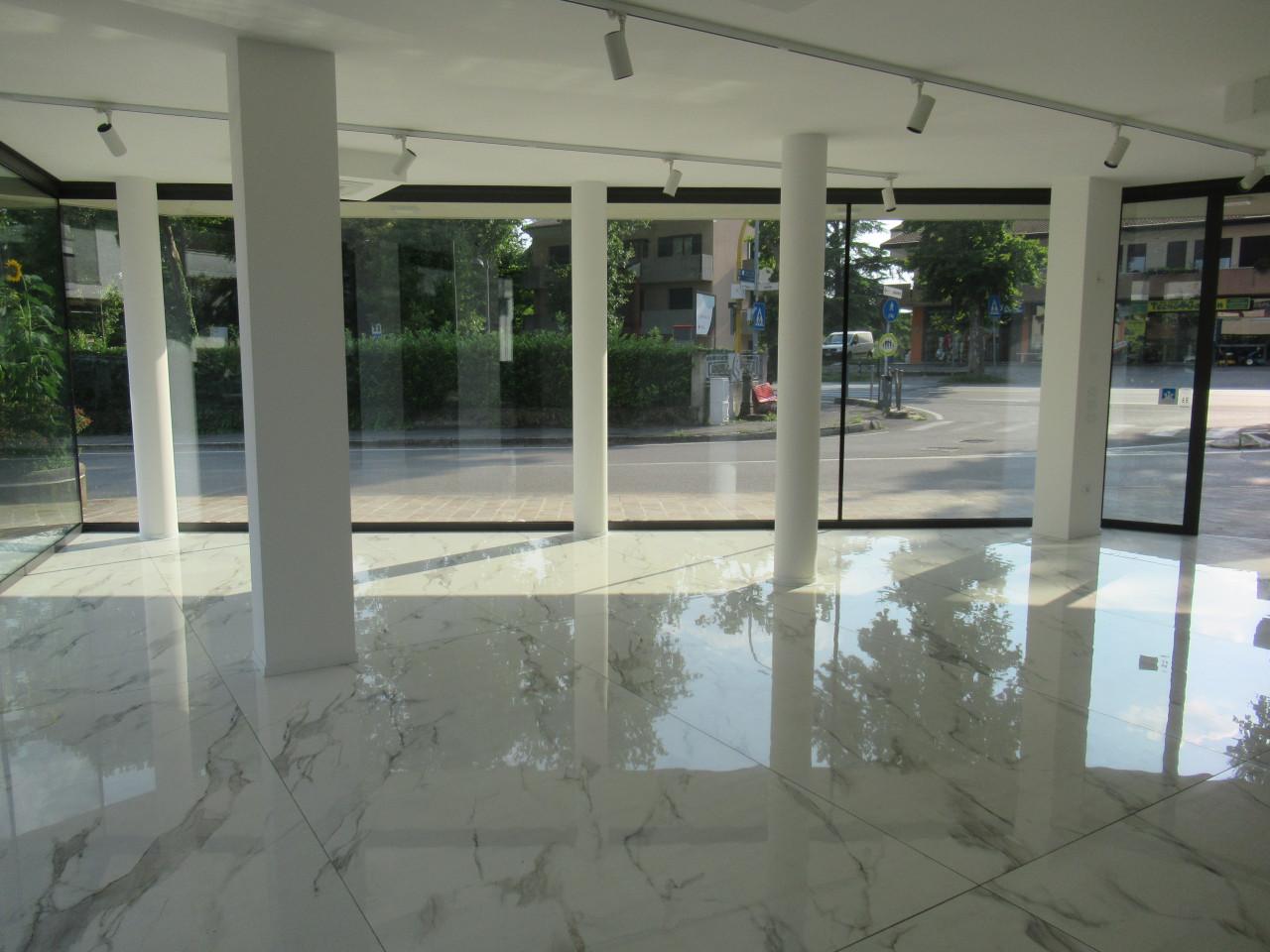 Negozio in Via Gritti 1, Spresiano, {3} - Foto 2