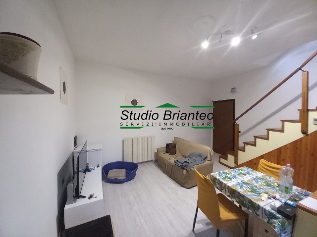 2-room flat in Via Pietro Verri, Carate Brianza - Photo 1