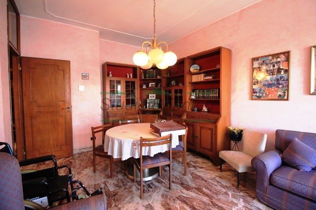 4-room flat in Via Vicenza, Seregno - Photo 1