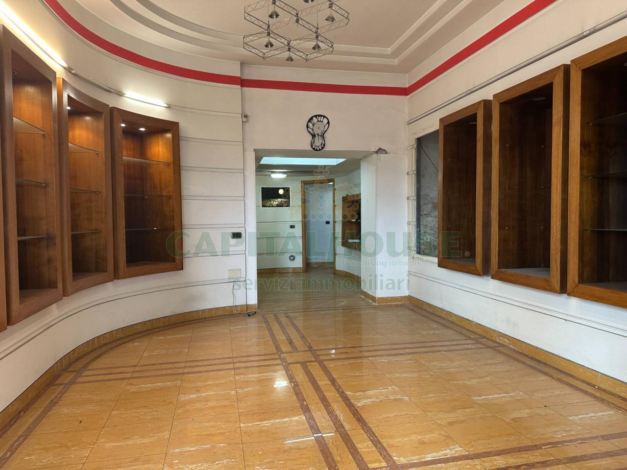 Negozio in , Afragola, {3} - Foto 1