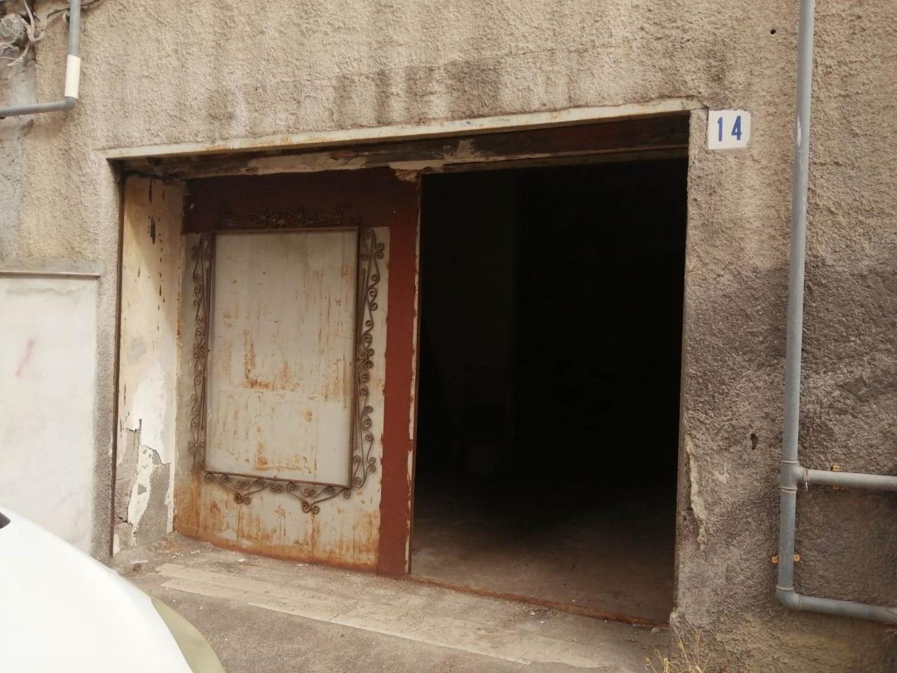 Negozio in Via IV Fanteria, Catania, {3} - Foto 1
