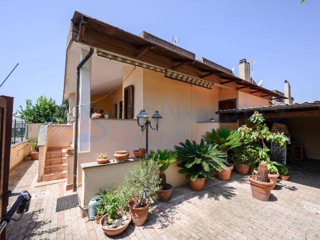 Terraced house in Via Stoccolma, Ladispoli - Photo 1