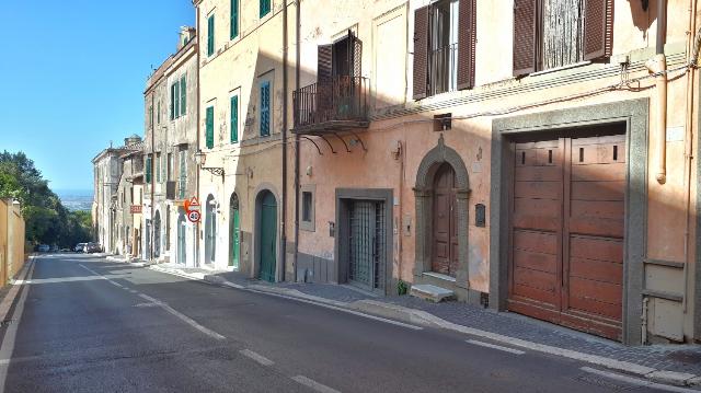 Palazzo in Via Ercolano 18, Castel Gandolfo - Foto 1