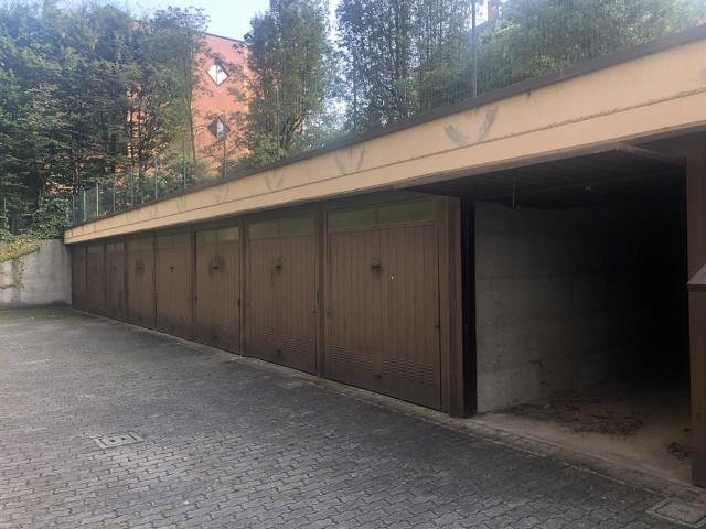 Garage or car box in Via col di Lana 21, Monza - Photo 1