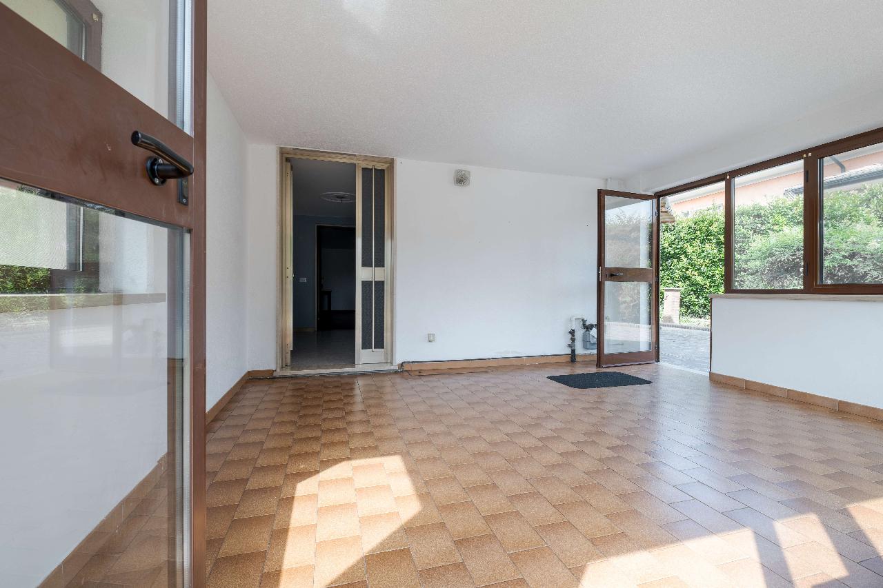 Villa bifamiliare in vendita a Porto Mantovano