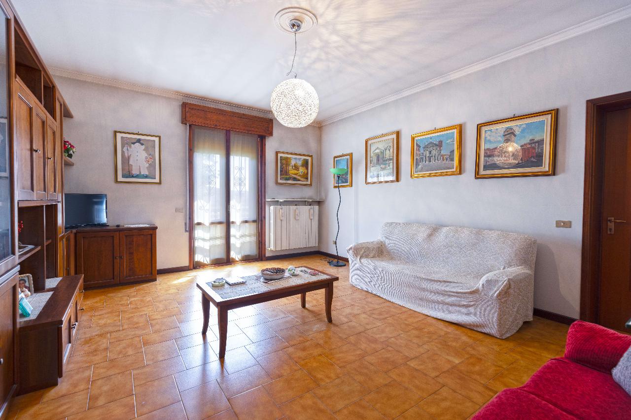 Villa bifamiliare in vendita a Porto Mantovano