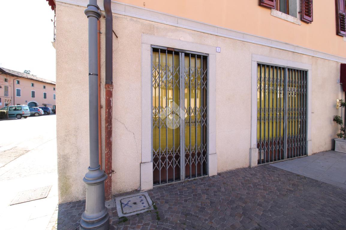 Negozio in Via Roma 2, Santa Maria La Longa, {3} - Foto 2