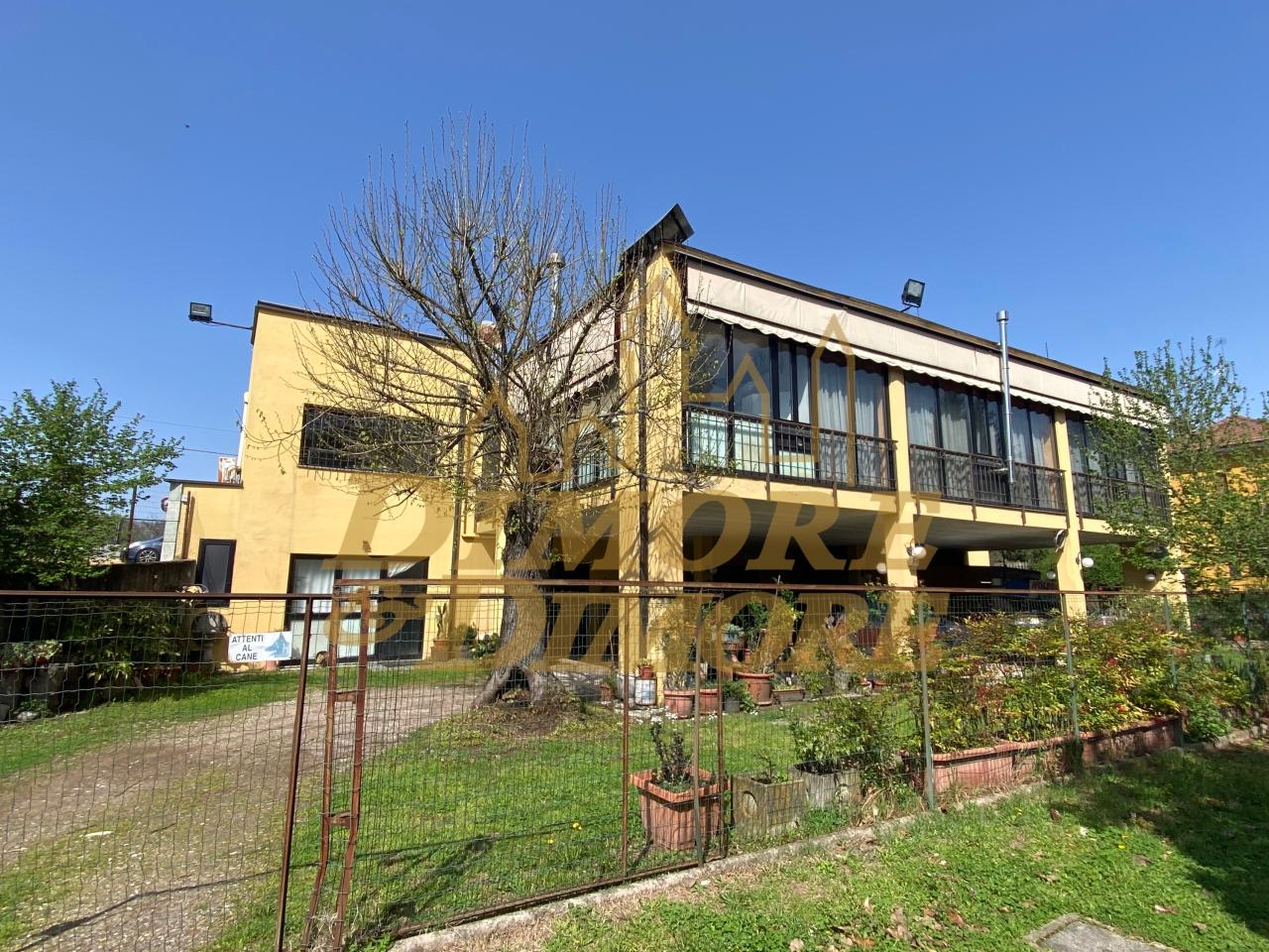 Negozio in , Castelletto Sopra Ticino, {3} - Foto 1