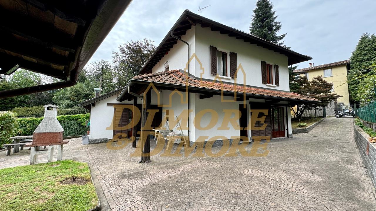 casa indipendente in vendita a Verbania in zona Intra