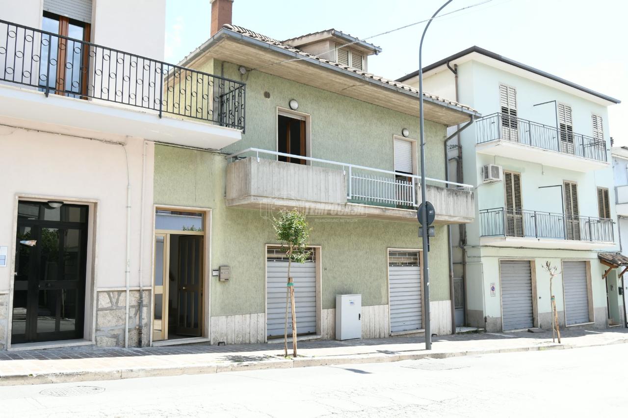 Casa indipendente in vendita a Folignano