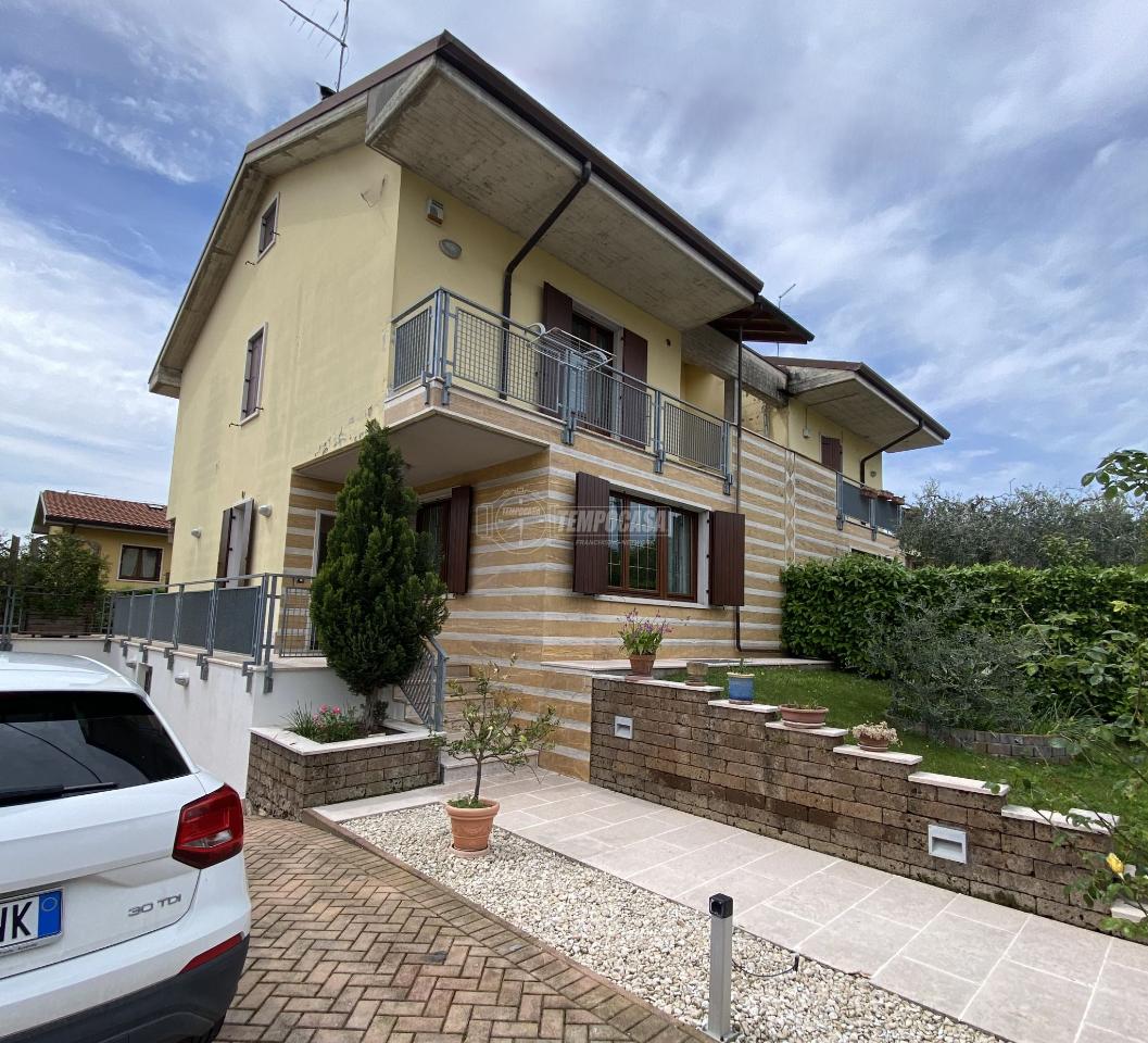 Villa a schiera in vendita a Castelnuovo Del Garda