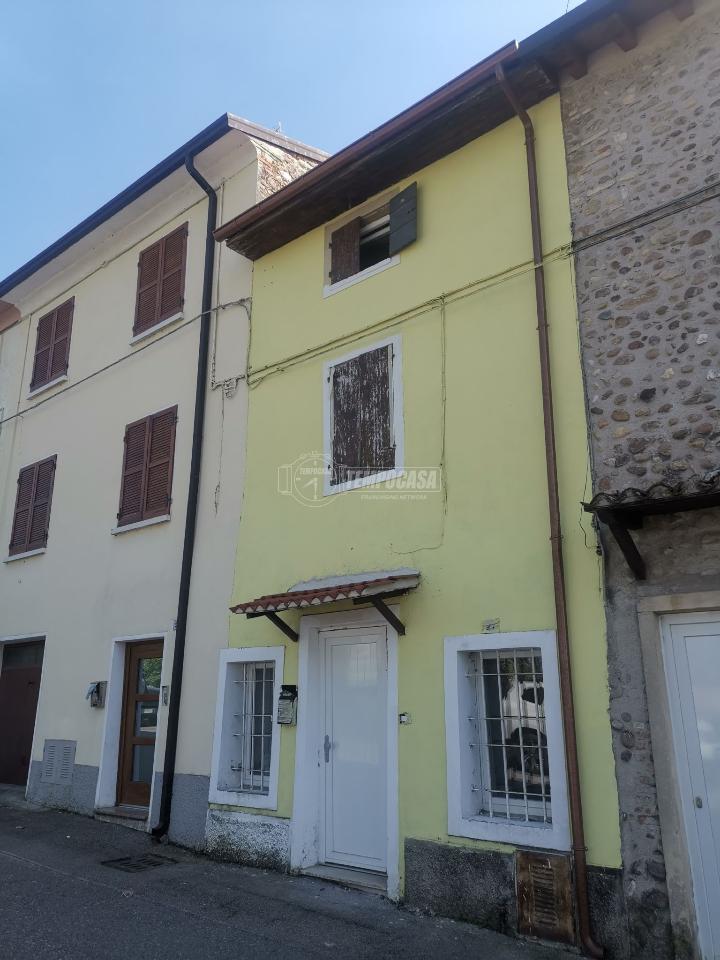 Casa indipendente in vendita a Castelnuovo Del Garda