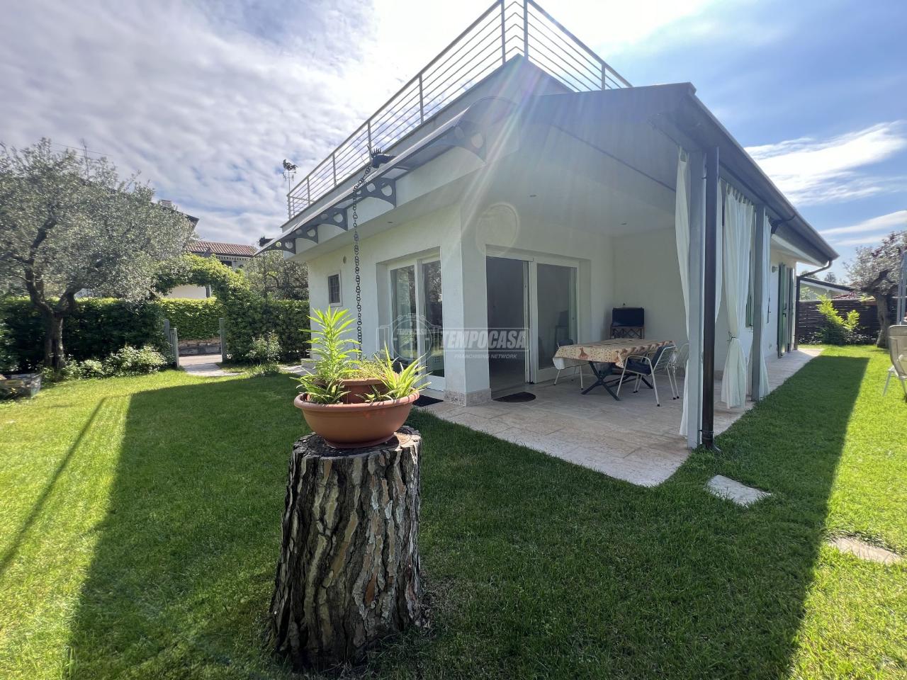 Villa in vendita a Bardolino