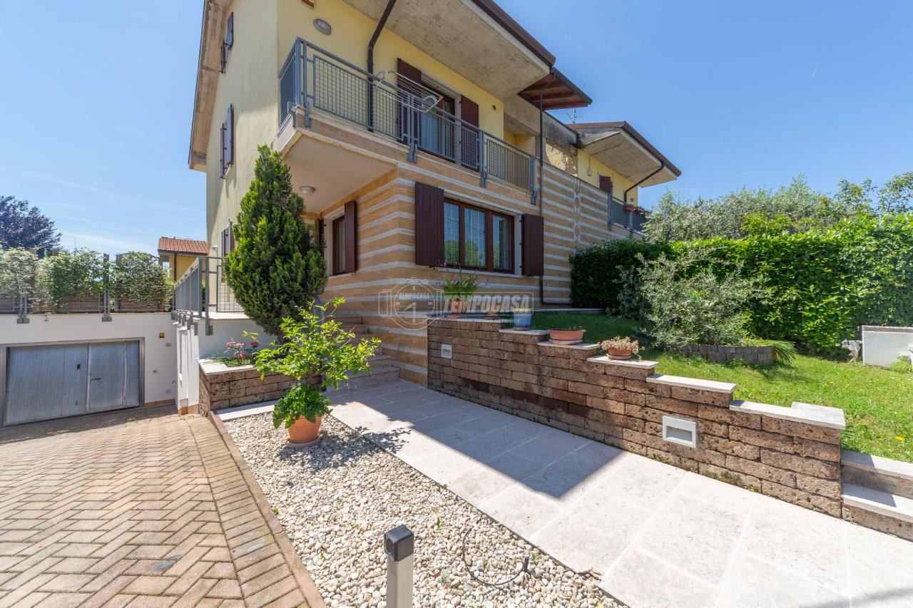 Villa a schiera in vendita a Castelnuovo Del Garda