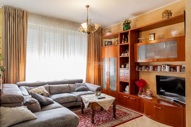 4-room flat in Via a. Andreoli, Chiari - Photo 1