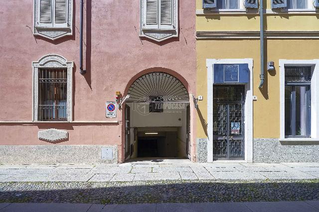 Garage or car box in Via Eugenio Beltrami, Cremona - Photo 1