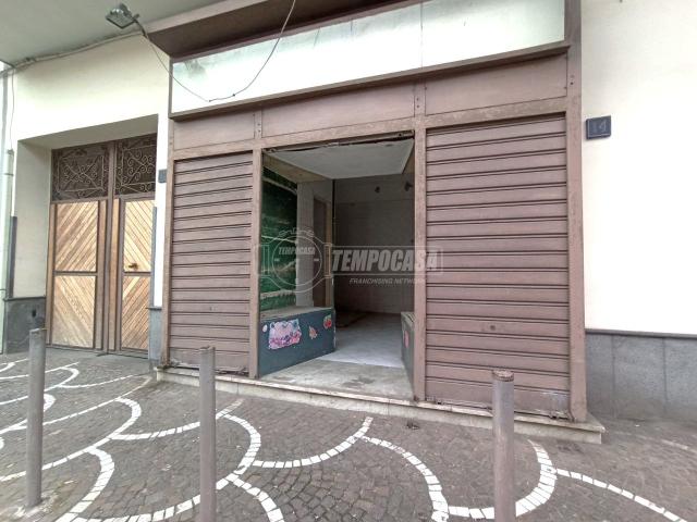 Negozio in Via Giuseppe di Vittorio, Giugliano in Campania - Foto 1