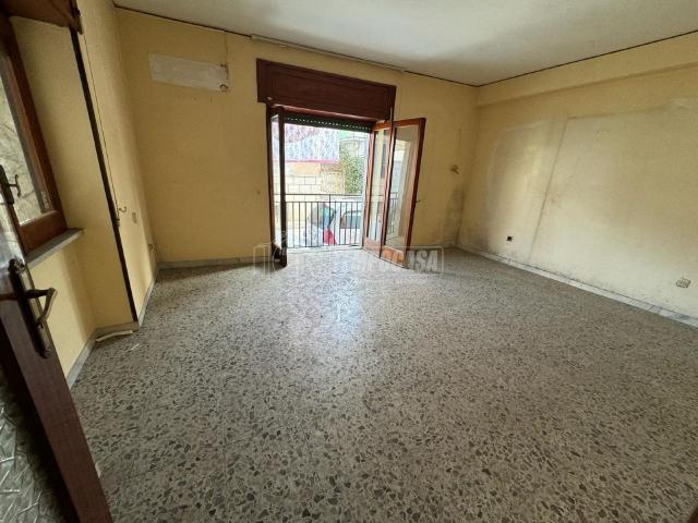 2-room flat in Via Alessandro Volta 21, Melito di Napoli - Photo 1