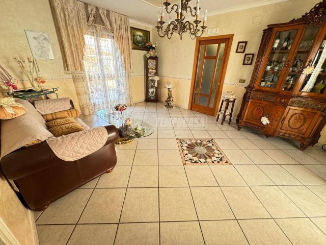 3-room flat in Via Spazzilli 23/Le Mimose, Giugliano in Campania - Photo 1