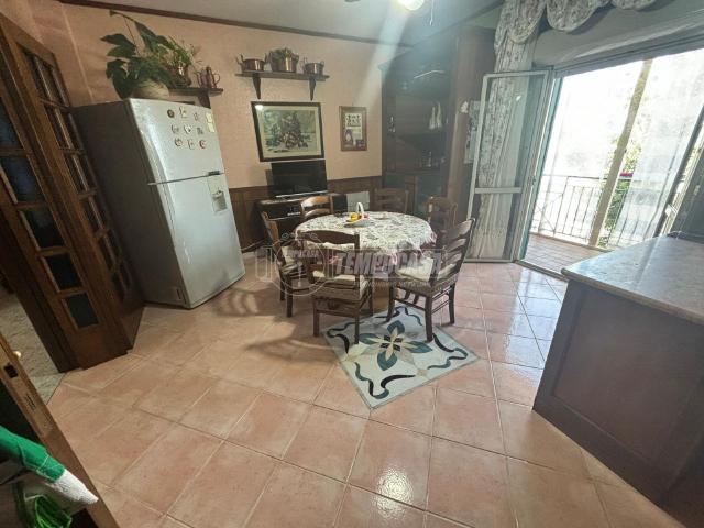 4-room flat in Via per Barracano 26, Giugliano in Campania - Photo 1