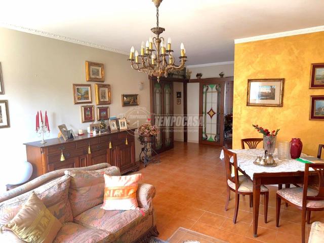 Apartament in {3}, Via Solferino - Photo 1