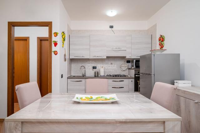 3-room flat in Via Ugo Foscolo 155, Zocca - Photo 1