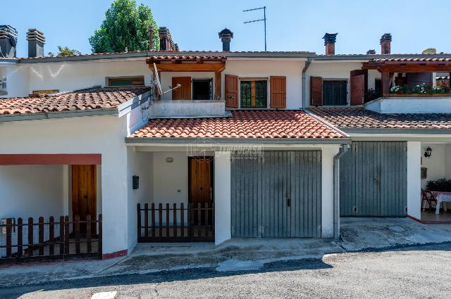 Terraced house in Via Guglielmo Marconi 129/C, Zocca - Photo 1