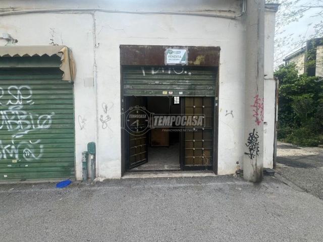 Negozio in Via Nuova Agnano, Napoli - Foto 1