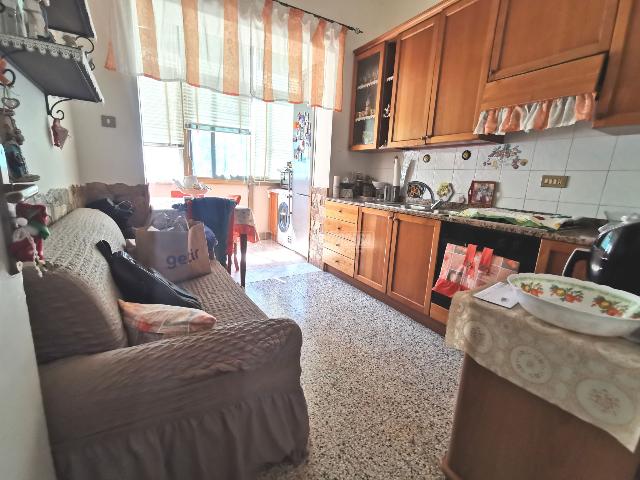 2-room flat in Via Lamaria 41, Torre del Greco - Photo 1