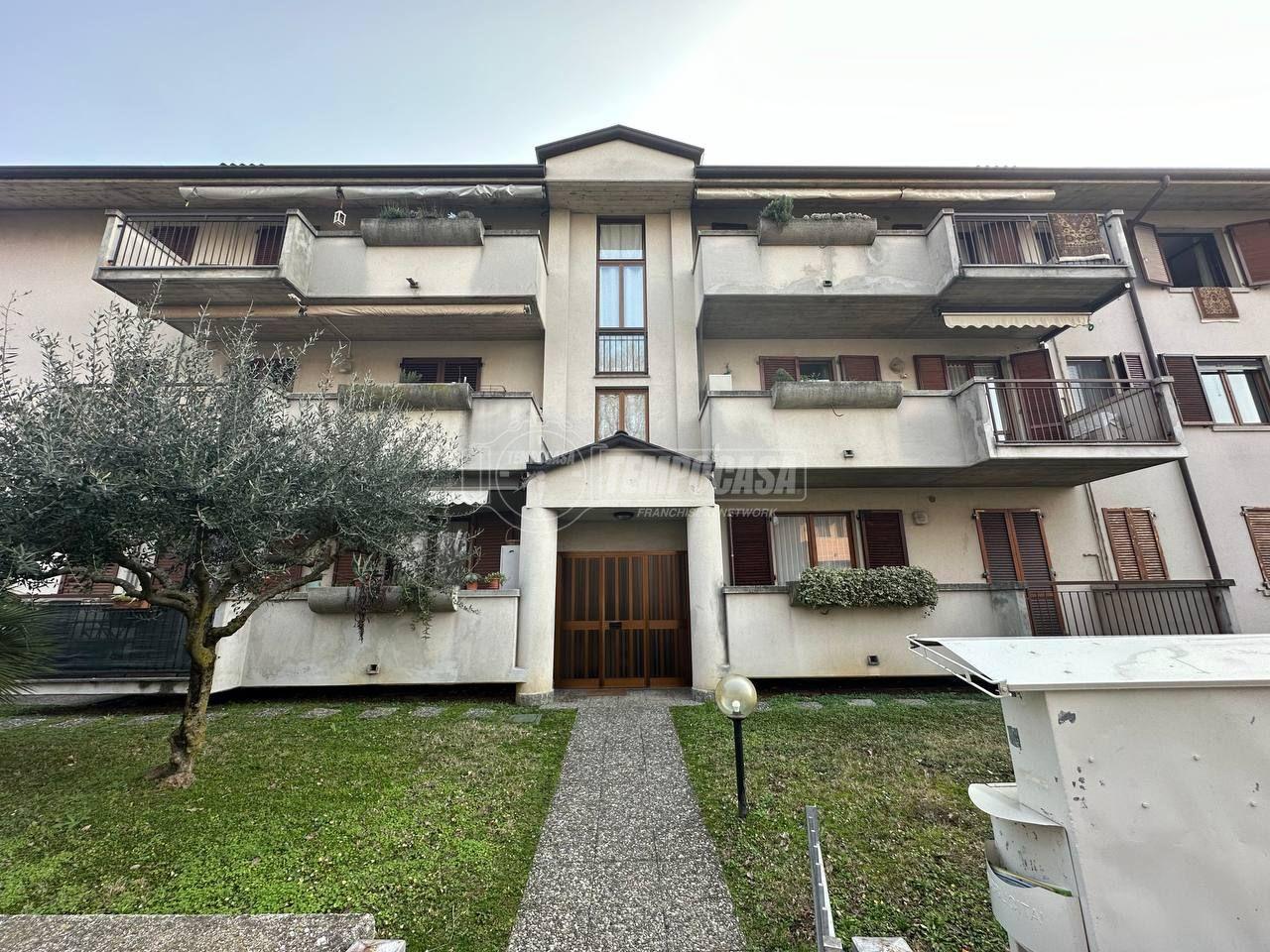 Appartamento in vendita a Cologno Al Serio