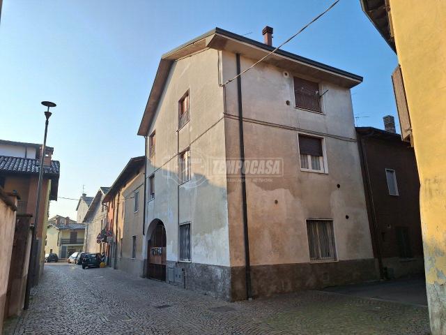 Quadrilocale in Via Patrioti Romanesi 24, Romano di Lombardia - Foto 1