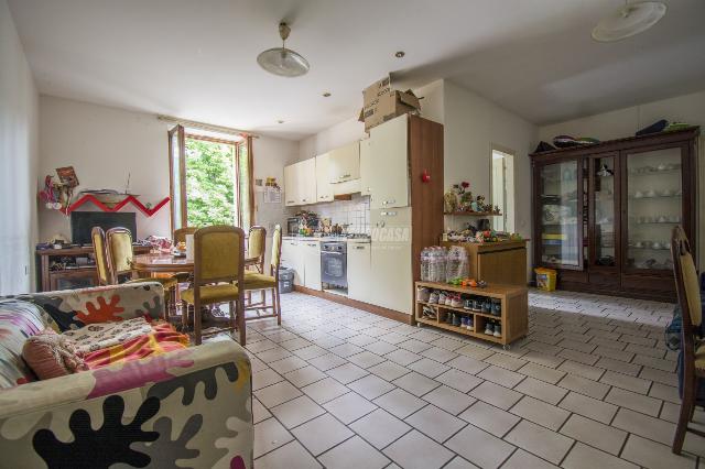 3-room flat in Via Arnoldo Bellini, Roé 18, Roè Volciano - Photo 1